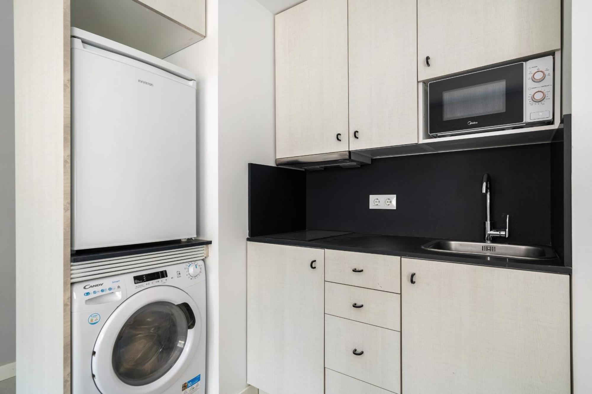 Madriver Apartamentos Reformados Con Parking Gratuito Bagian luar foto