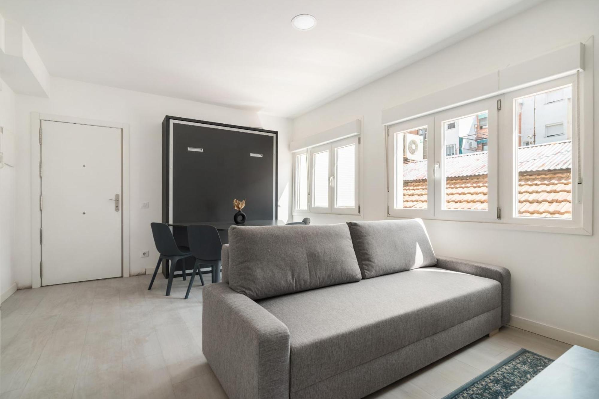 Madriver Apartamentos Reformados Con Parking Gratuito Bagian luar foto
