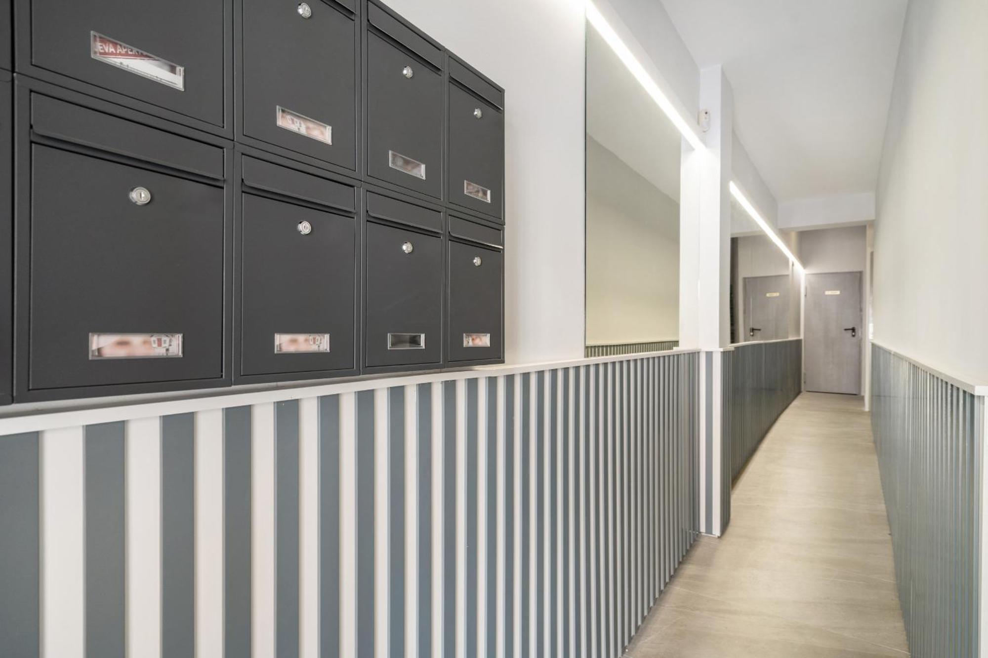 Madriver Apartamentos Reformados Con Parking Gratuito Bagian luar foto