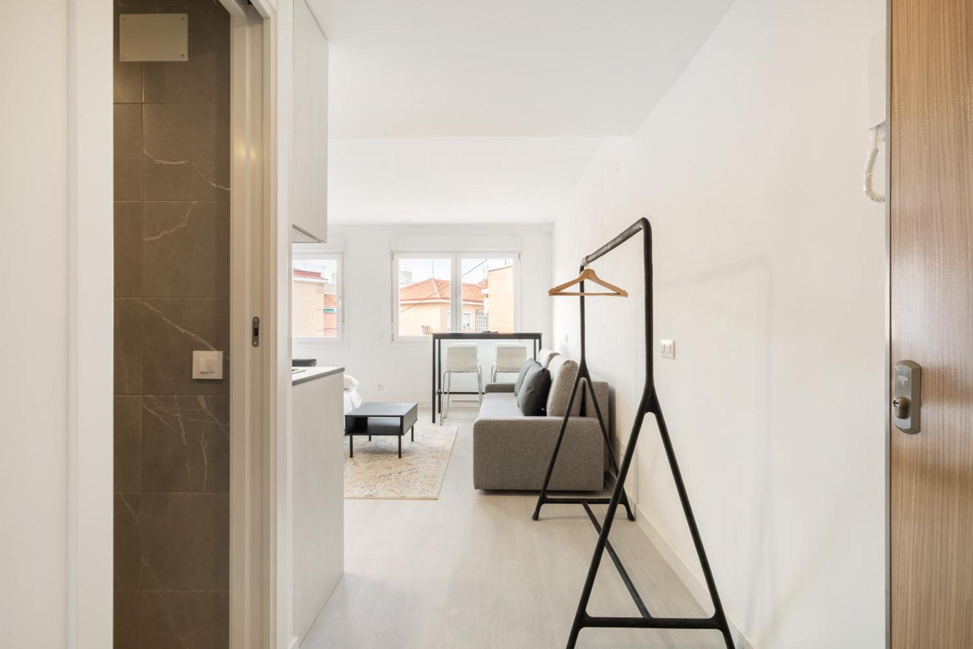 Madriver Apartamentos Reformados Con Parking Gratuito Bagian luar foto