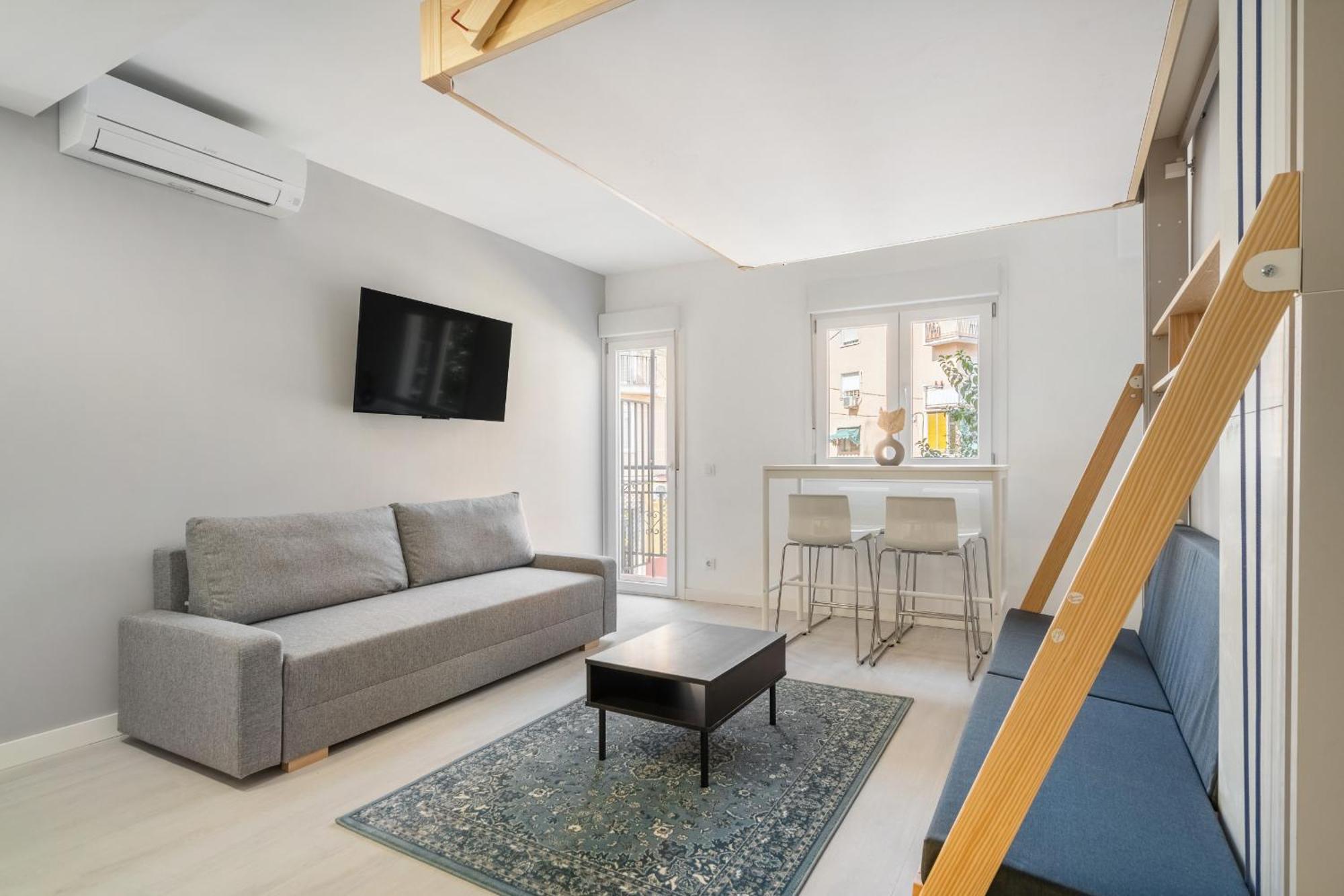 Madriver Apartamentos Reformados Con Parking Gratuito Bagian luar foto